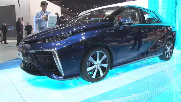 Salon de Francfort : Toyota Mirai, la voiture propre qui ne rejette que l’eau