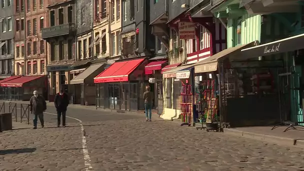 Les nouvelles restrictions sanitaires vident les rues d'Honfleur