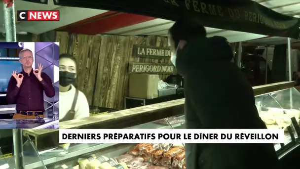 Derniers préparatifs pour le dîner du réveillon