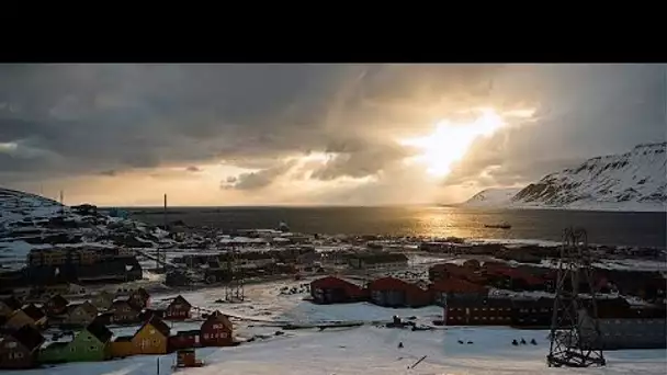 En Arctique, 360 panneaux solaires vont alimenter une île où les groupes électrogènes sont rois