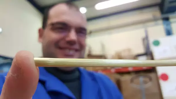 En Normandie, des travailleurs handicapés participent à la fabrication de pailles en pailles