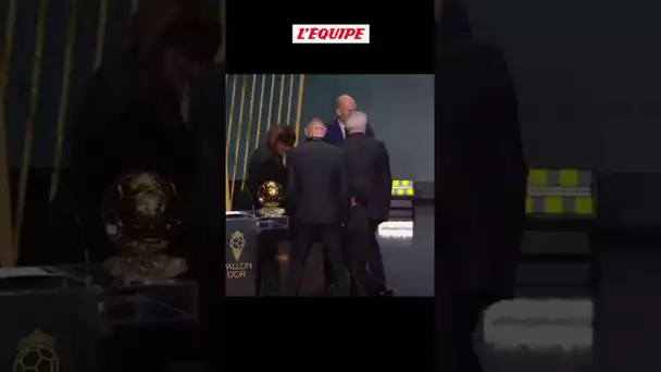 Quand les parents et le fils de Karim Benzema se rejoignent sur scène #ballondor#benzema#football