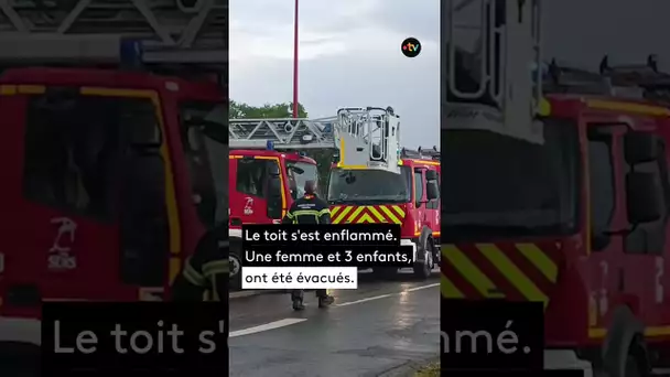 ⚡️ La foudre frappe une maison près de Caen ! 🏠🔥
