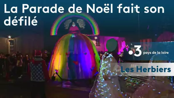 Les Herbiers : la parade de Noël dans les rues de la ville