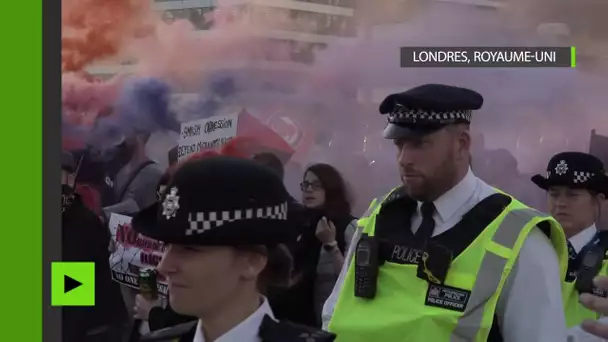Des opposants au Brexit manifestent à Londres et à Edimbourg