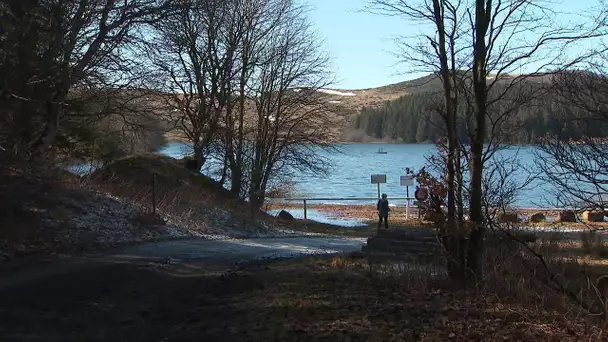 Randonnée : à la découverte des lacs de Bourdouze et Montcineyre (Puy-de-Dôme)