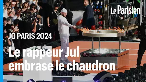Paris 2024 : Quand Jul allume le chaudron des JO sur le port de Marseille