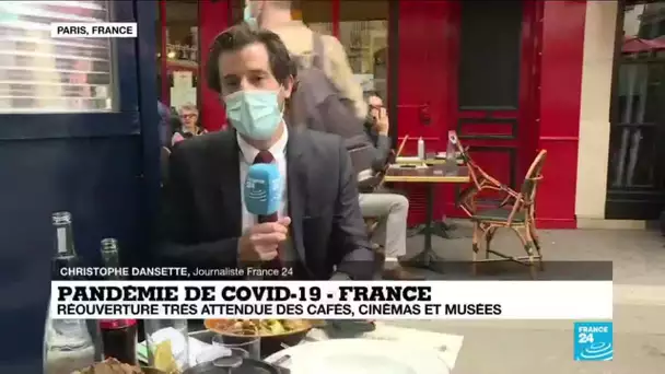 Déconfinement : les Français attablés aux terrasses des bars et restaurants