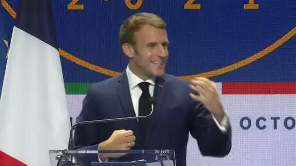 Le président français Emmanuel Macron prend la parole à l'issue du G20