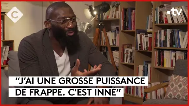 MMA : Cédric Doumbé, devenu superstar en 9 secondes - La Story - C à Vous - 02/10/2023