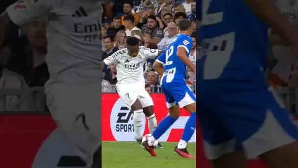 WHAT A PASS 🥶