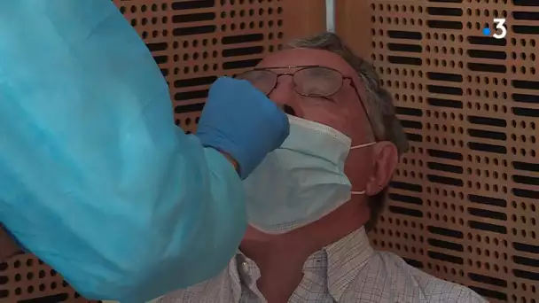 Coronavirus : le nouveau centre de dépistage ouvert près du Parnasse à Nîmes victime de son succès