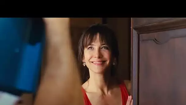 UN BONHEUR N'ARRIVE JAMAIS SEUL sur Chérie 25 Bande Annonce VF (2012, Romance) Sophie Marceau