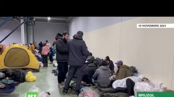 Biélorussie : des migrants bloqués à la frontière s'installent dans un centre logistique