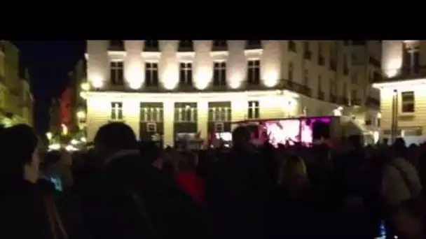 Présidentielle 2012 : ambiance à nantes, place Royale