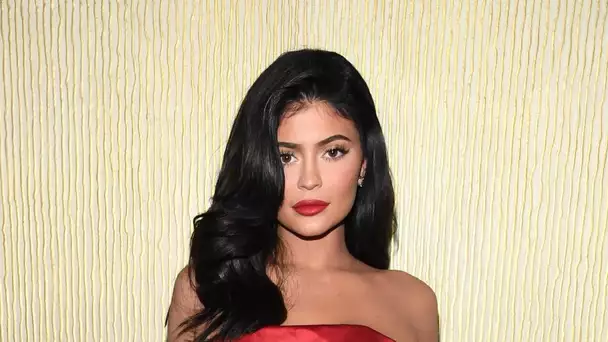 Kylie Jenner : une photo choquante apparaît, modifiée par la chirurgie esthétique