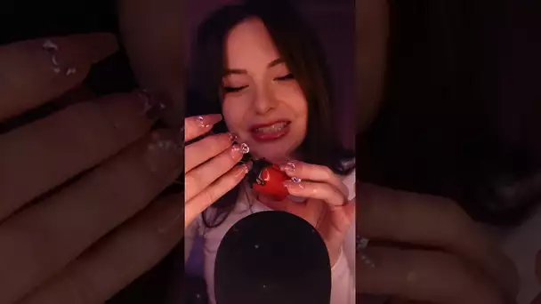 Donne tes lèvres 💅🏻👄 #asmr
