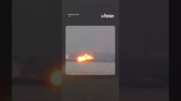 Impressionnante explosion sur un cargo à Baltimore