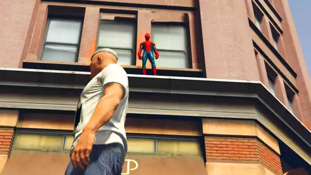 SPIDERMAN CACHE CACHE EN MOUVEMENT GTA 5 (bug youtube..)