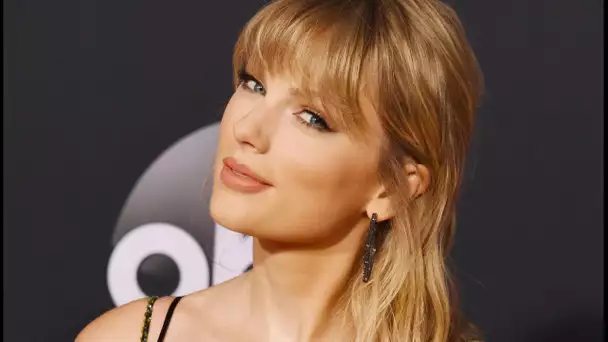 Taylor Swift main dans la main avec Joe Alwyn  la rare sortie en public de la star avec son compagn