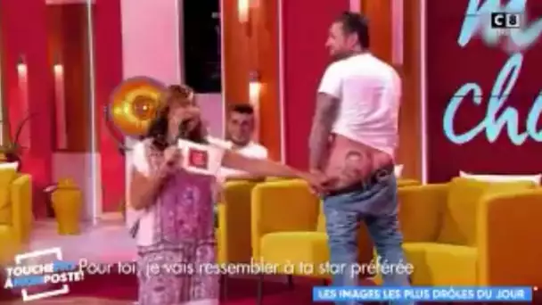 UN HOMME SE FAIT TATOUER CYRIL HANOUNA SUR LES FESSES