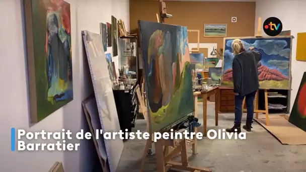 Portrait de l'artiste peintre Olivia Barratier