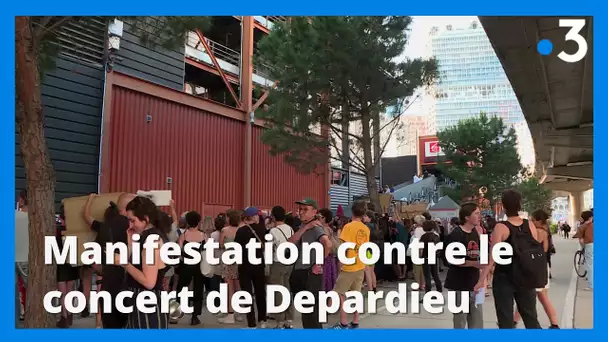 Marseille : manifestation contre le concert de Gérard Depardieu au Silon