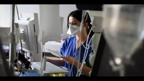 «C’est humainement impossible» : de plus en plus d'infirmiers quittent l'hôpital public