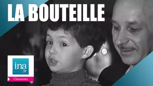 Le petit Claudy chante "La bouteille" | Archive INA