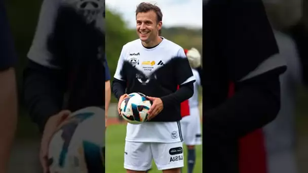 Young Emmanuel Macron Shows Off His Football Skills! ⚽ #emmanuelmacron #football #president