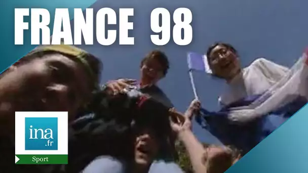 France 98 : dans la foule sur les Champs-Elysées | Archive INA