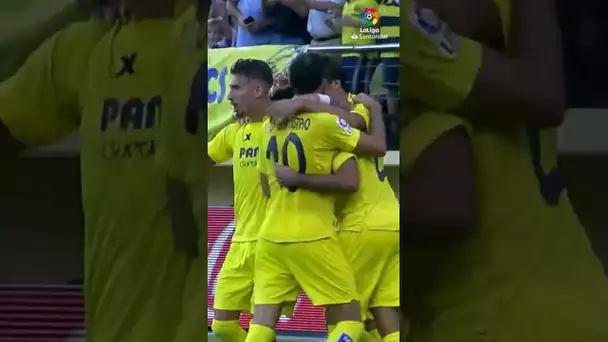 Unbelievable Long Range Goal! 🚀 💥  #shorts #laligasantander #villarreal #athletic #mariogaspar