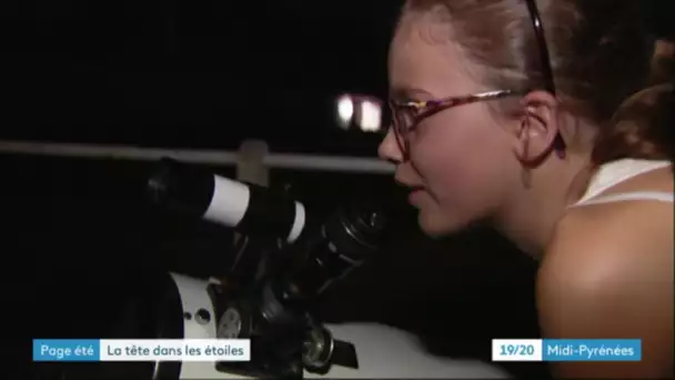 La tête dans les étoiles à l'observatoire de Montredon-Labessonnié