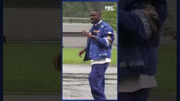 Equipe de France : Koundé en talons, les lunettes de soleil de Konaté... l'arrivée des Bleus