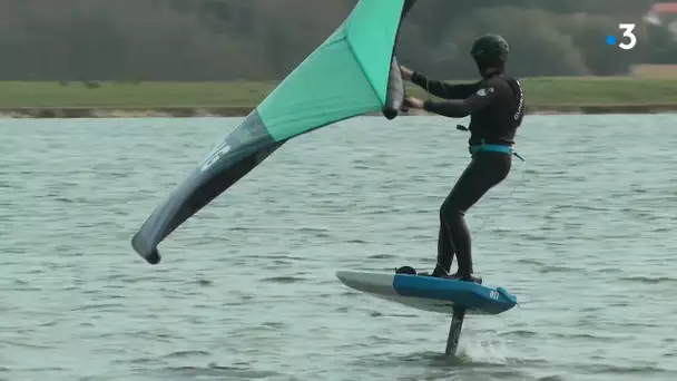 Vendée : découvrez le wingfoil, le nouveau sport de glisse nautique