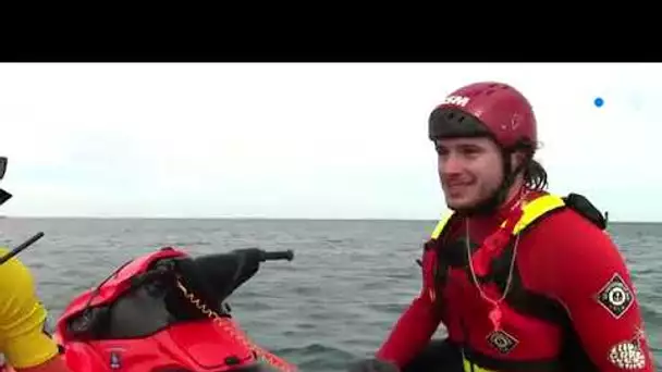 Gruissan : les futurs sauveteurs en mer passent à l'action sur les plages de l'Aude