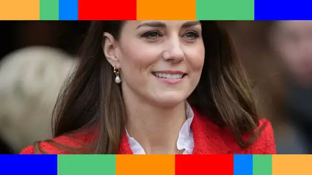 👑  Kate Middleton : cette réponse totalement inattendue faite à des étudiants qui louaient sa beaut