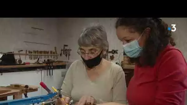 Gros Plan(s) : apprentissage boisé dans les ateliers d'une marquetrice du Tarn