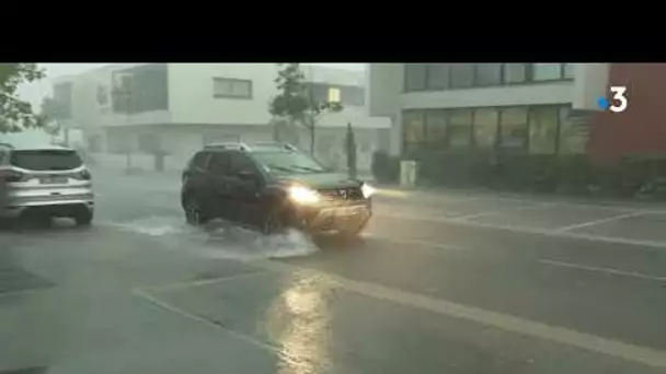 Perpignan : Plafonds effondrés, magasins inondés, voitures emportées, les dégâts après les orages