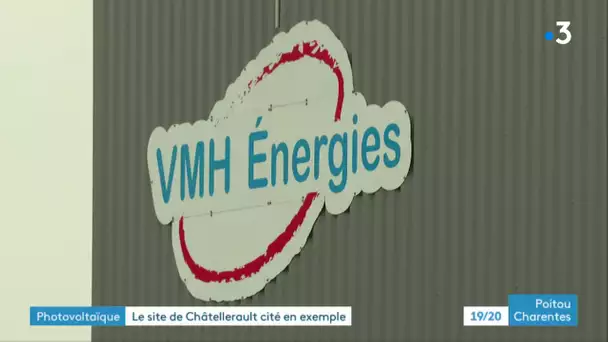 La ministre Barbara Pompili fait la promotion d'une tuile solaire fabriquée à Châtellerault
