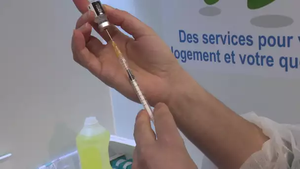Vaccin contre le coronavirus chez le médecin : l'interview de Philippe Arramon-Tucoo