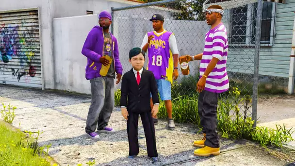 UN ENFANT DANS LES RUES DE GTA 5 !