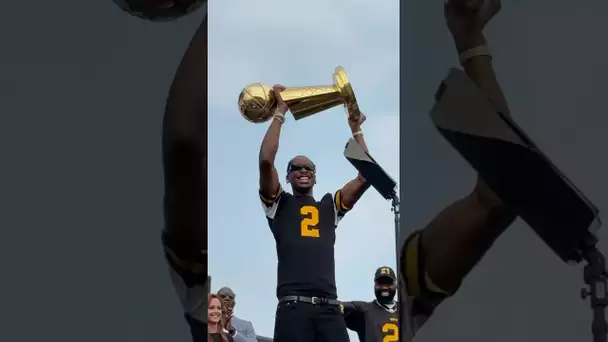 Hamilton’s hometown hero! 🏆 SGA brought the trophy back to his hometown for SGA Rally Day 🎉