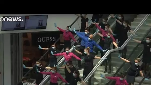 À terre, Les hôtesses de l'air dansent : chorégraphie à l'aéroport de Budapest