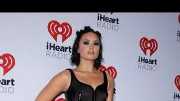 Demi Lovato s’en prend à un magasin de yaourt glacé… Disney+ retire un épisode d’une émission avec