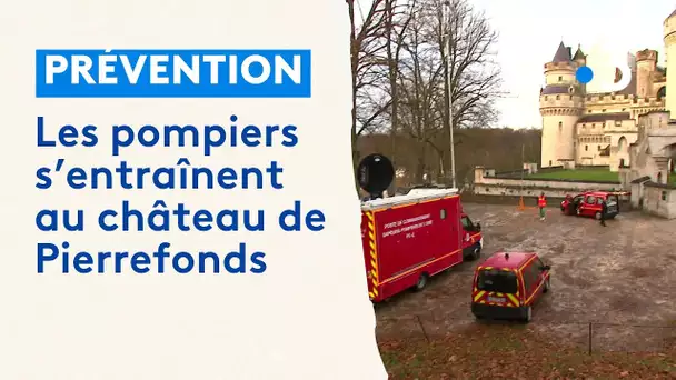 Les pompiers testent leur nouveau robot au château de Pierrefonds