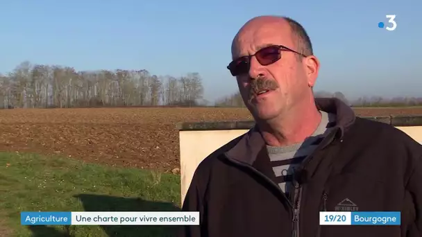 Nièvre : les agriculteurs signent une charte de bon voisinage sur l'usage des pesticides