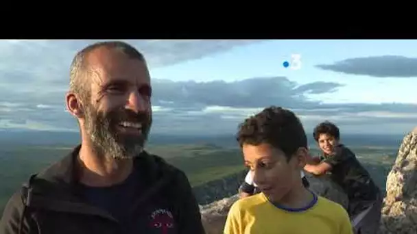 Nadir Dendoune sur le toit du monde à Montpellier