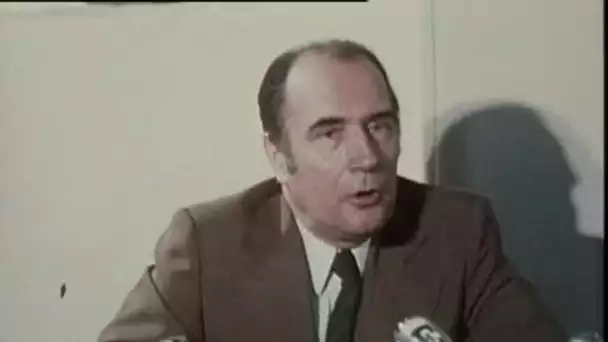 Conférence de presse de M. Mitterrand