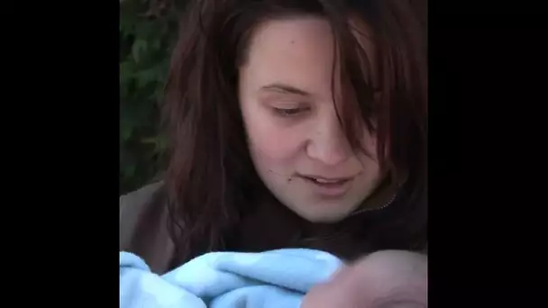 A 16 ans, elle s'épanouie dans son nouveau rôle de maman